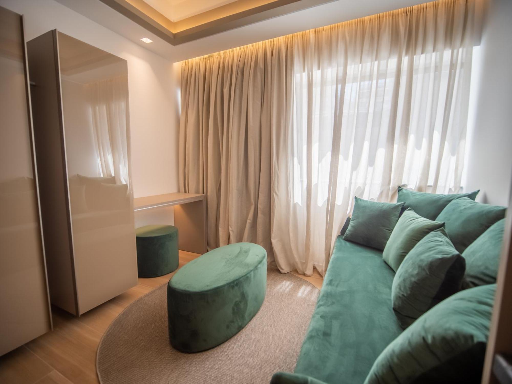 Millennial Apartments Trikoupi Atenas Exterior foto